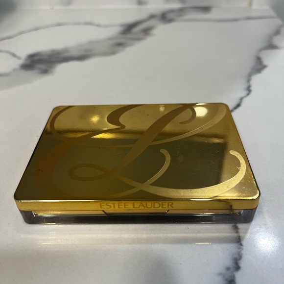 Estee Lauder Other - Estēe Lauder Pure Color 09‎ Esmerald Oasis. Open Box missing the mini brushes